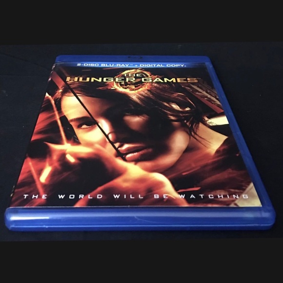 The Hunger Games Blu-ray 2 Disc Set Blu-Ray + Digital Copy Widescreen Movie MINT - Picture 10 of 13